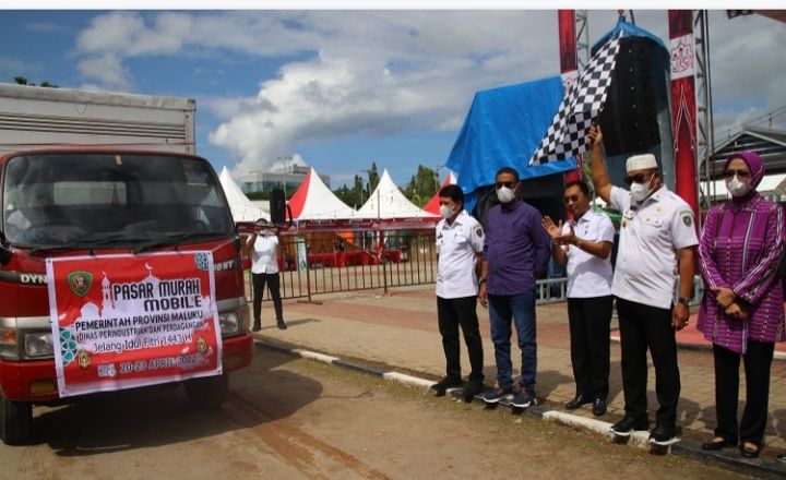 PATTINAMA : GUBERNUR LAKSANAKAN  BAZAR MURAH  BANTU MASYARAKAT HADAPI IDUL FITRI