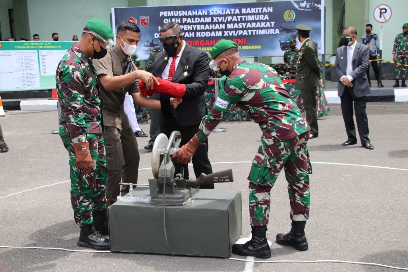 HUT TNI Gubernur Ingatkan Tidak Berpuas Diri Terhadap Kinerja Yang Dicapai