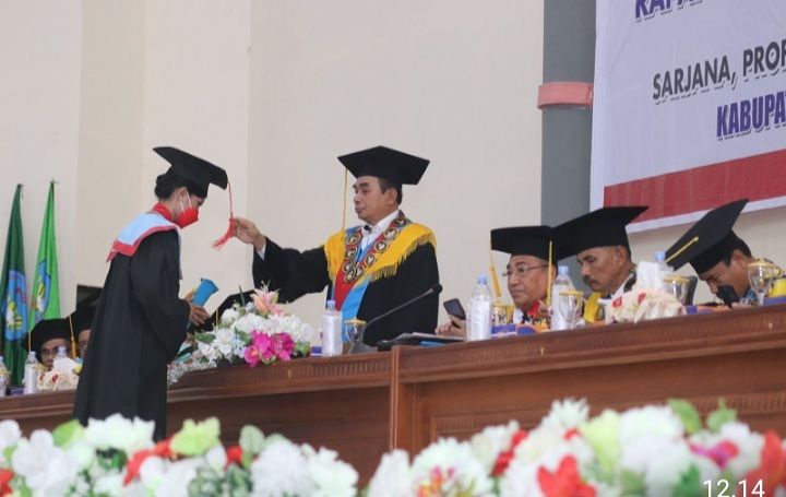 Unpatti  Lulusan 1.489 Wisudawan, Gubernur  Ajak Civitas Akademika Terus Tingkatkan Mutu Akademik