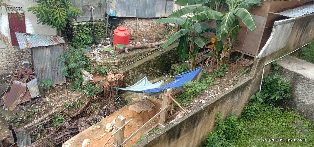 Latuihamallo Minta Pemprof  Atasi  Jebolnya Talud SMAN 13 