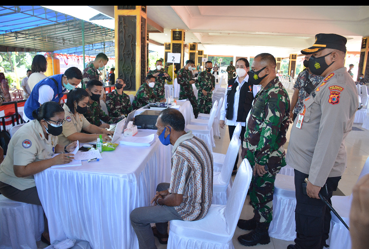 Pemerintah-Kodam XVI/Pattimura-Polda Maluku Bersinergi Serbuan Vaksinasi 1 Juta ke Masyarakat 