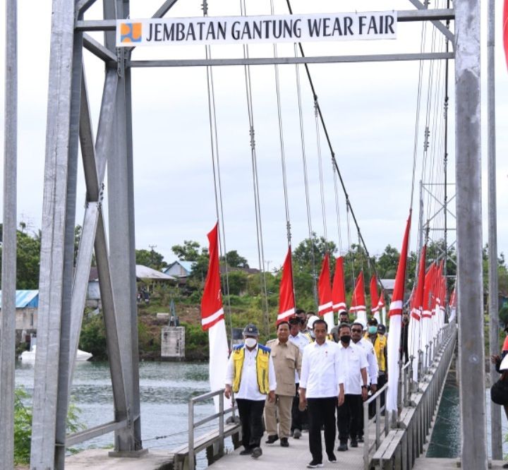 Maluku Jadi Perhatian  Presiden Kembali  Resmikan Jembatan Di  Tual-Serahkan Bansos BBM 