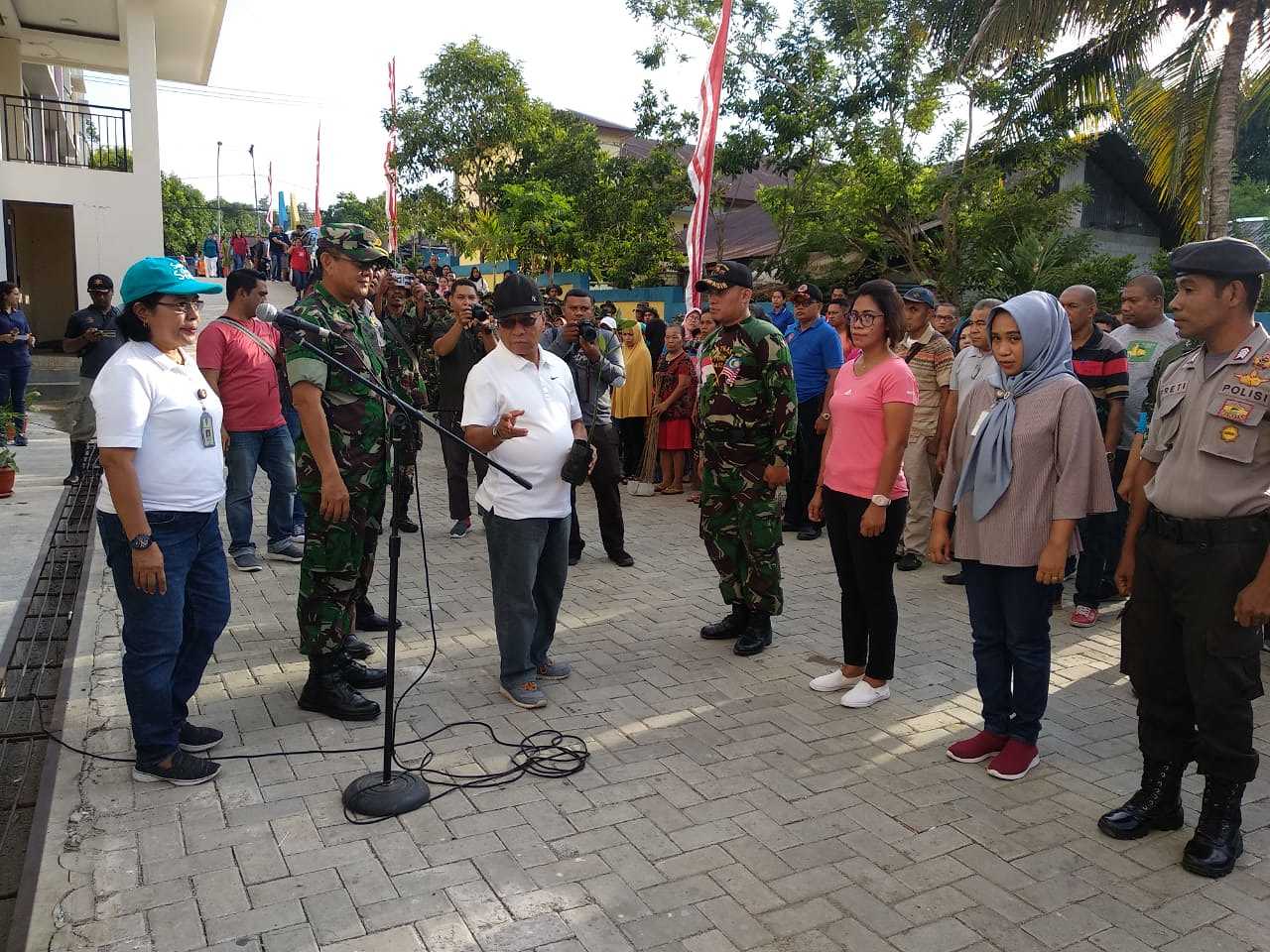 Memperingati HSN, Dinas Lingkungan Hidup Kota Ambon Gelar Apel Persiapan Penanaman Mangrove