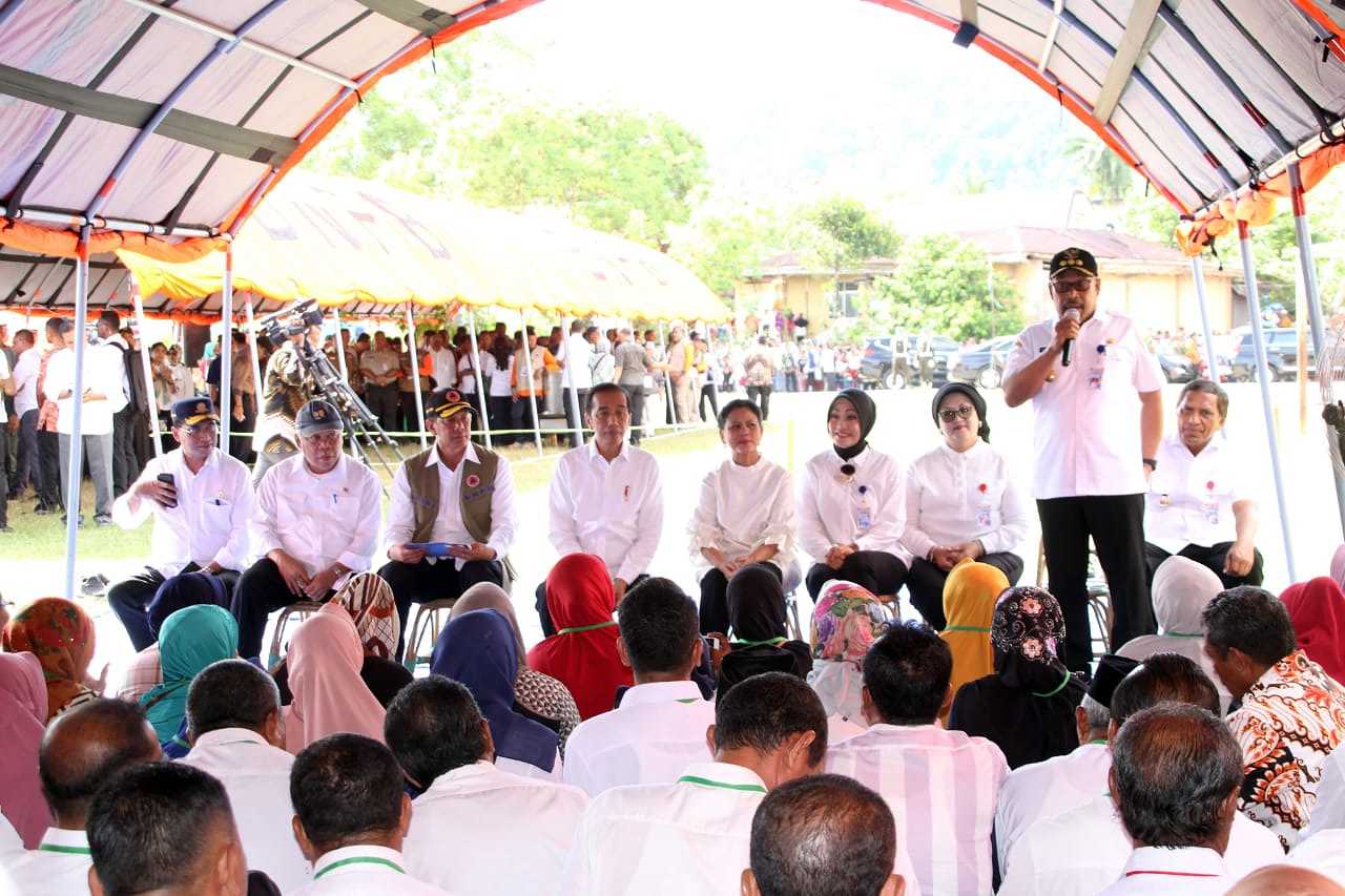 Presiden Tinjau Posko Pengungsi Pasca Gempa di Ambon