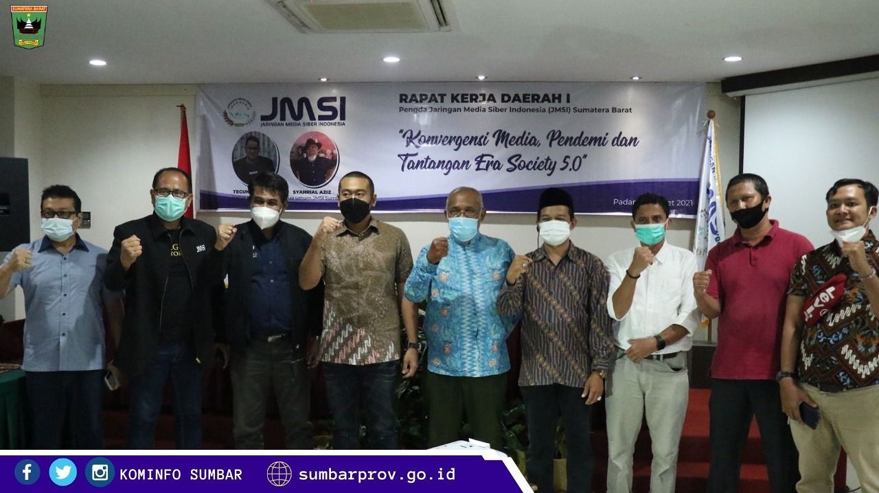 Wagub : Buka Rakerda JMSI Sumbar Peran Media Digital Penting Edukasi Vaksin