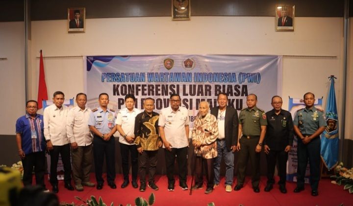 Buka Konferensi Luar Biasa PWI Maluku, Minta Harus Jaga Profesionalisme