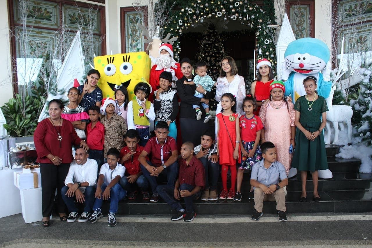 Moment Natal, Wagub Berbagi Kasih Dengan Anak-Anak Panti Asuhan dan Disabilitas