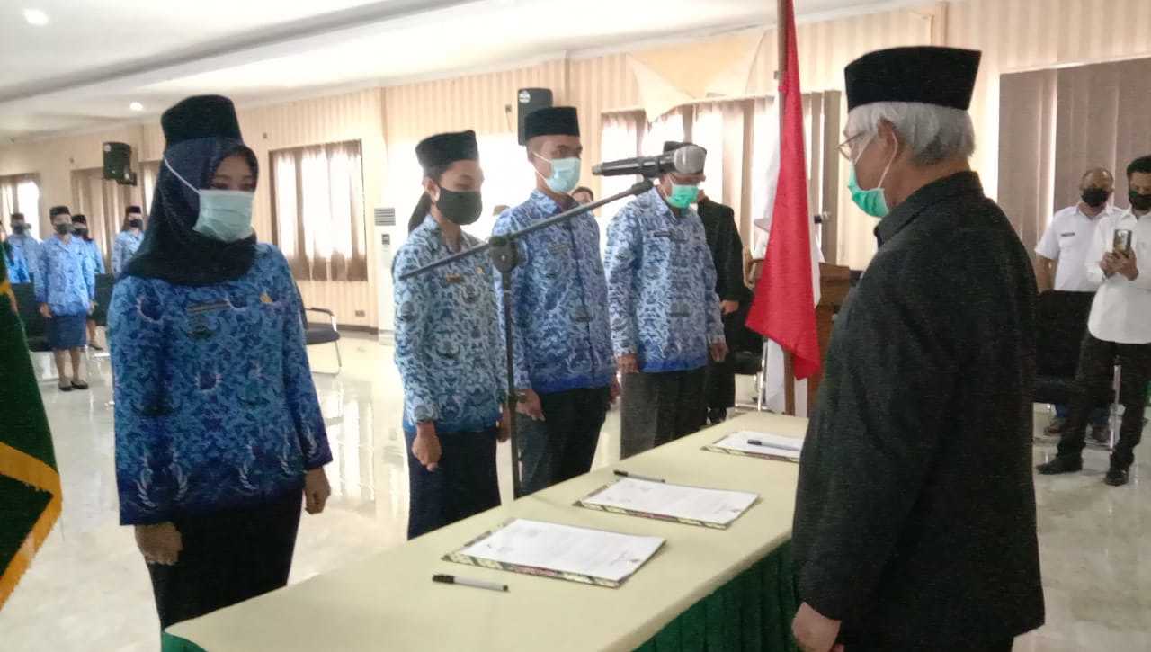 Bupati Aru : Lantik  190 ASN Dilingkup Pemkab Aru