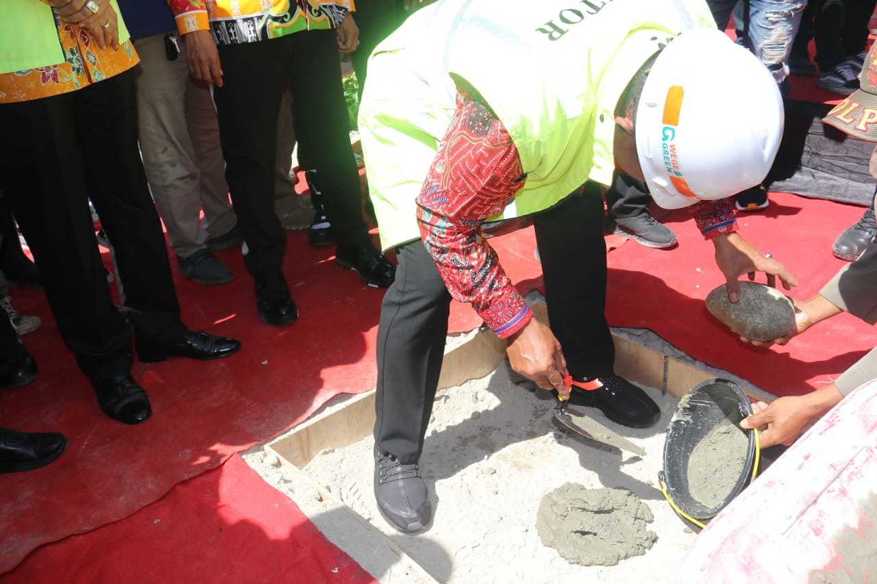 Dari Ground Breaking  Gedung Pasar Mardika, Gubernur Akui Komitmen Pemerintah Perkuat Ekonomi Kerakyatan 