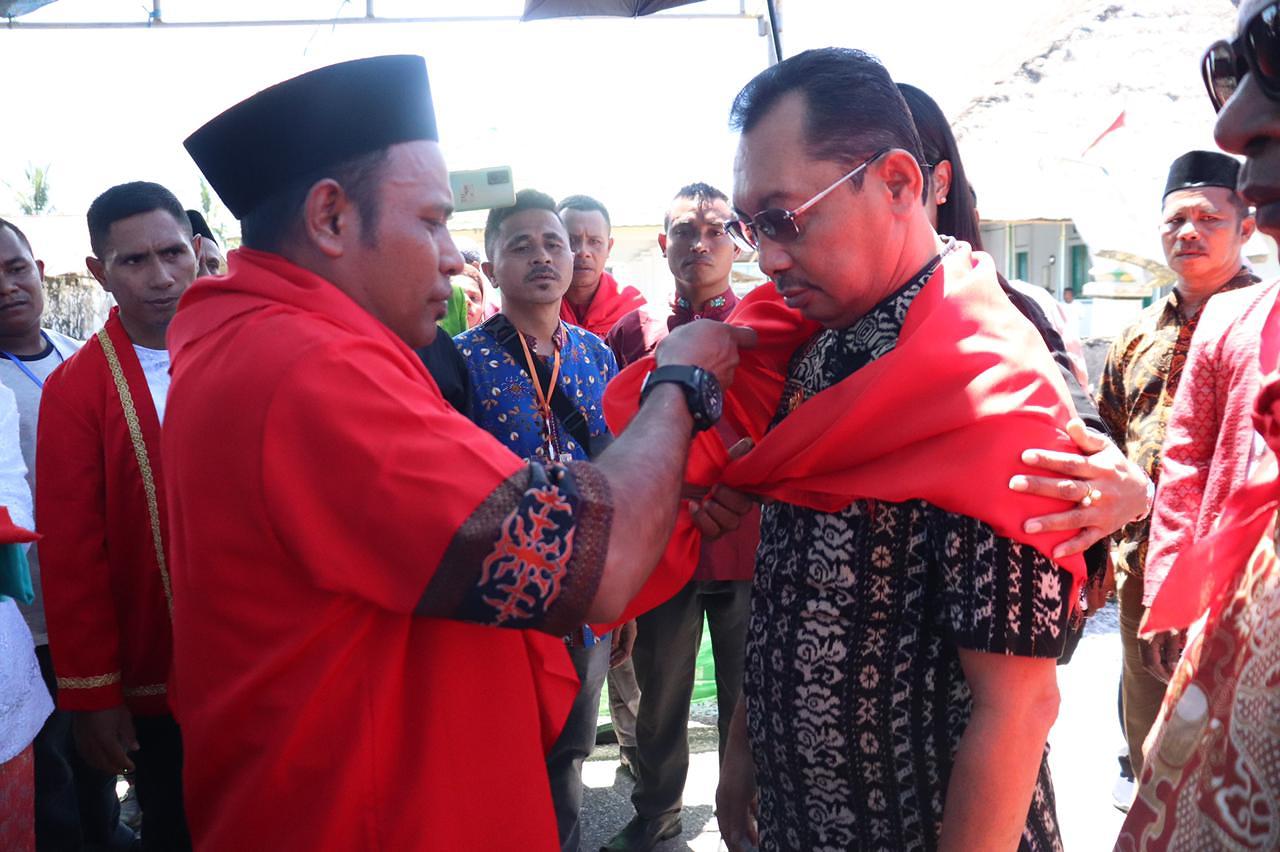 Wagub Hadiri Pengukuhan Adat Raja Negeri Laimu