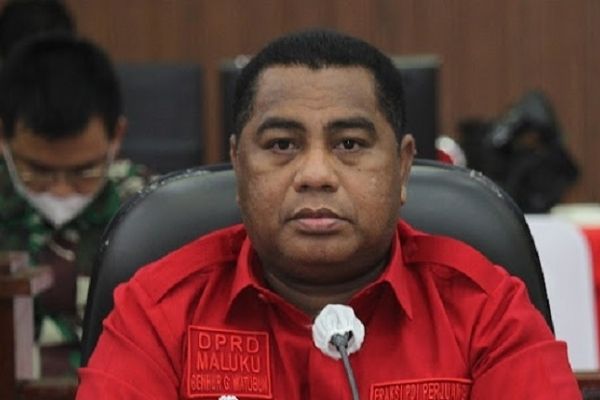 Ketua DPRD Maluku, Himbau Masyarakat Menahan diri Jangan Terprovokasi