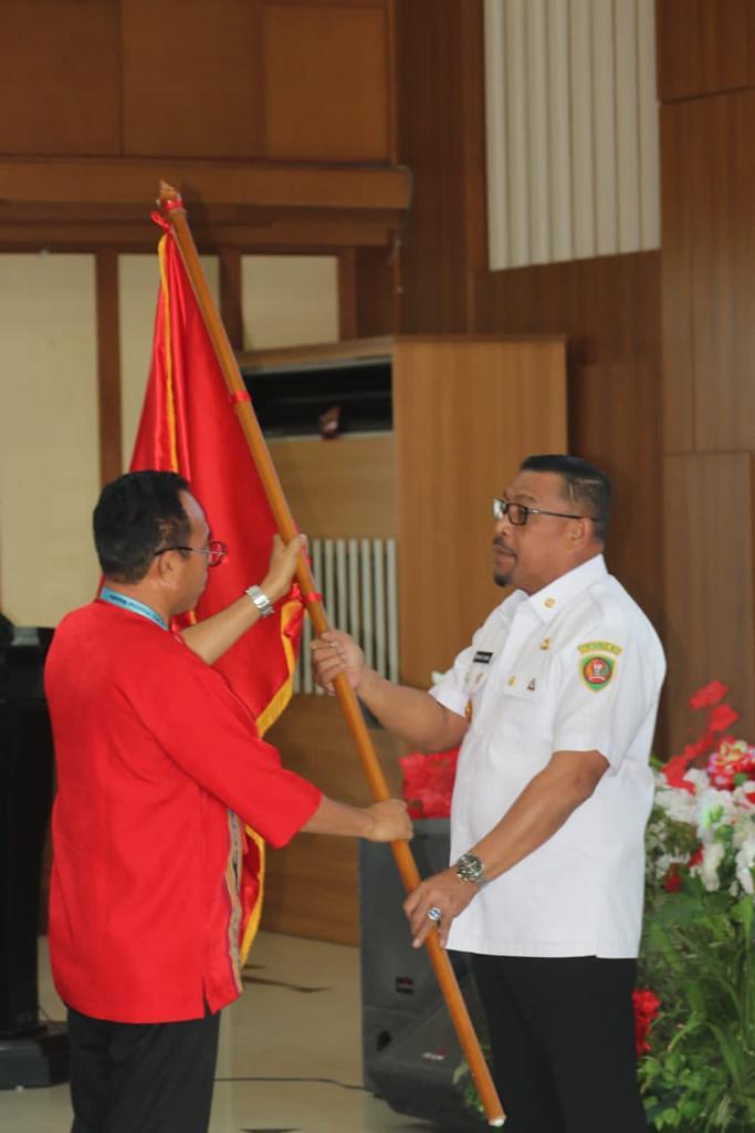 Gubernur MI Lepas Kontingen  Pesparani Nasional II Menuju Kota Kupang 