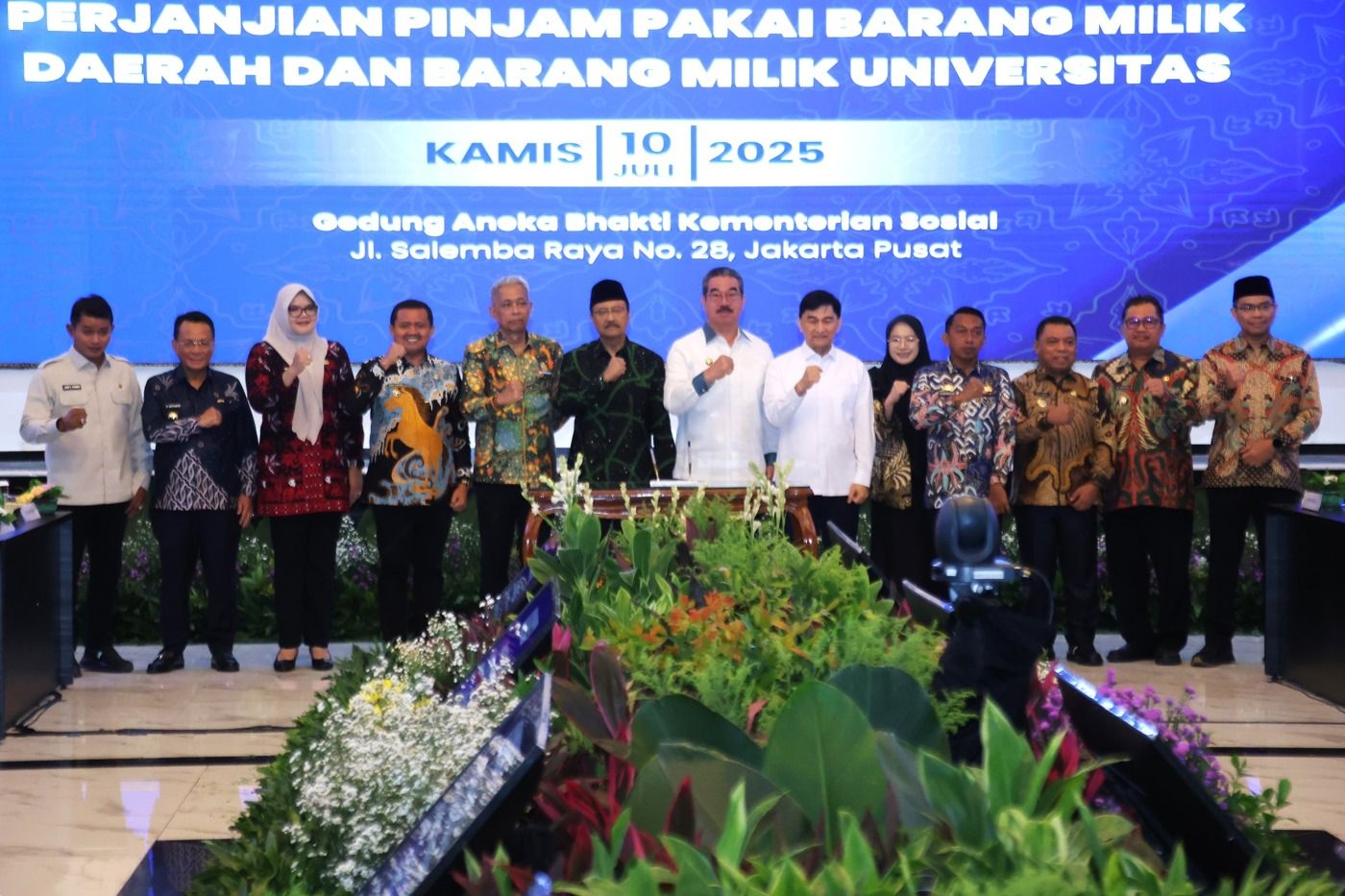 Gubernur.Maluku Hadiri Penandatanganan Perjanjian Pinjam Pakai BMD Untuk Penyelenggaraan  Sekolah  Rakyat