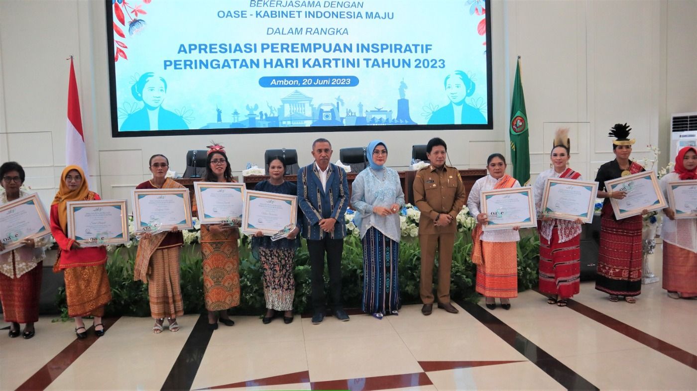 WIDYA SERAHKAN PENGHARGAAN BAGI PEREMPUAN BERJASA & BERPRESTASI DI MALUKU   