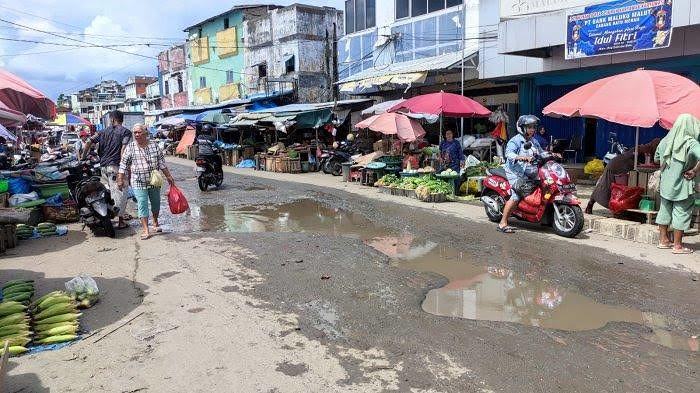  Wali Kota Ambon : Penertiban Pedagang  Di Pasar Batu Merah Bila Gedung Pasar Telah Siap ditempati