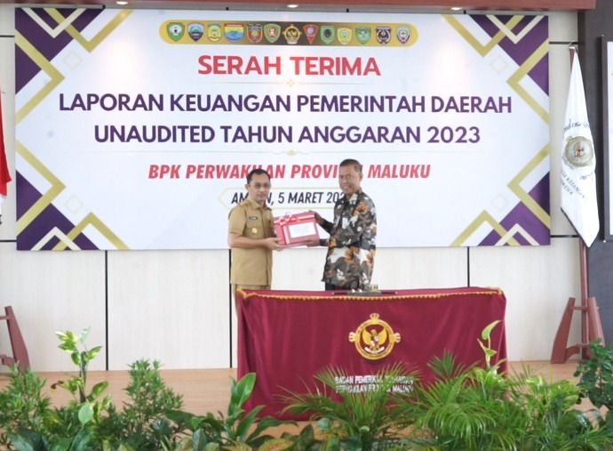 WAKIL GUBERNUR HADIRI SERAH TERIMA LKPD UNAUDITED TAHUN ANGGARAN 2023