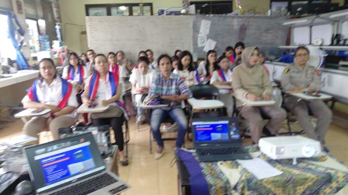 Peluang Emas Studi di Rusia, 45 Anak Maluku Dapat Pembekalan Keberangkatan dari Russian Corner Unpatti