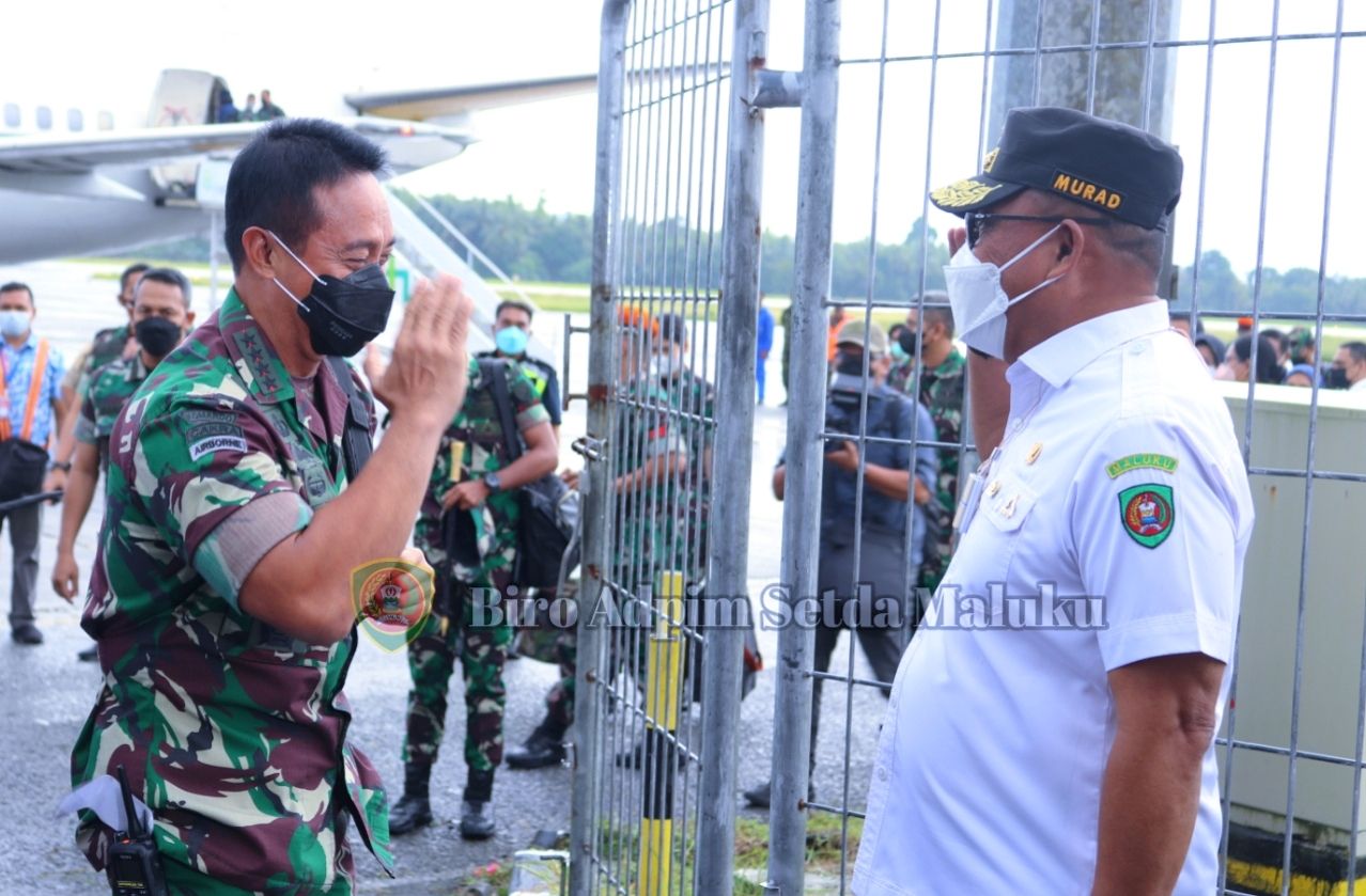 Gubernur Sambut Kedatangan Panglima Andika di Ambon