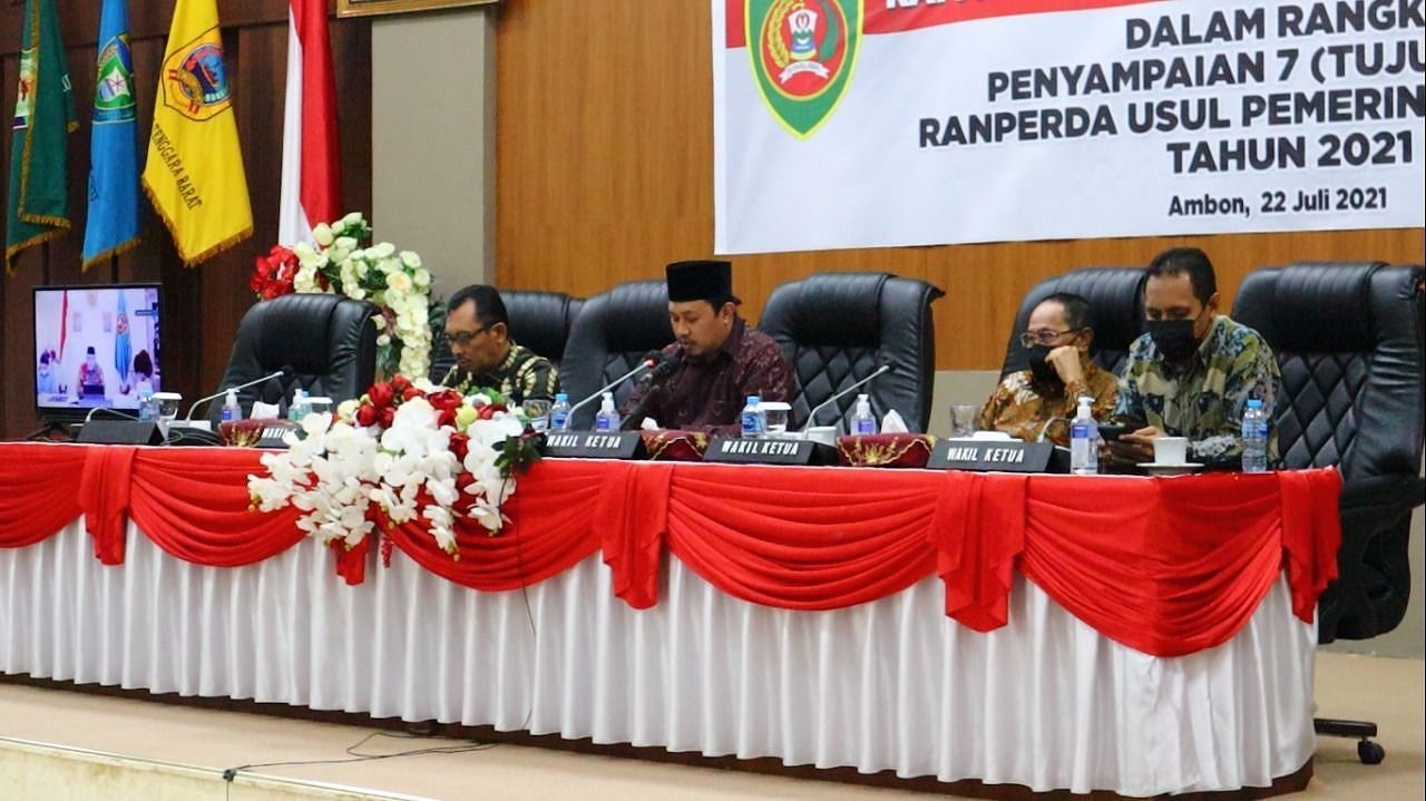 Tujuh Ranperda Usulan Pemprov Diserahkan ke DPRD Maluku