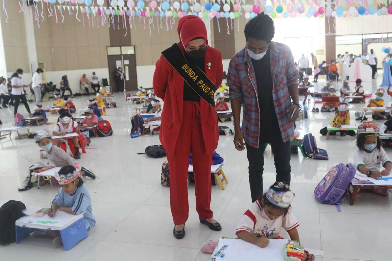 Peringati Ulang Tahunnya, Isteri Gubernur Maluku Gelar Lomba Menggambar dan Mewarnai Anak