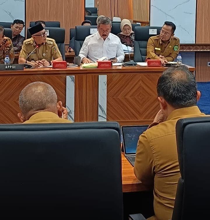 Gubernur Maluku Dorong Penguatan BUMD sebagai Solusi Defisit Fiskal