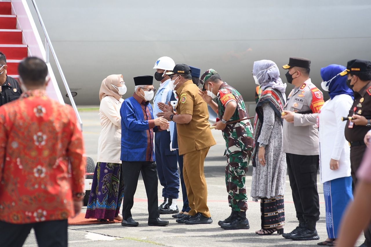 Transit Di Ambon, Wapres Ma'ruf Amin Disambut Gubernur dan Forkopimda