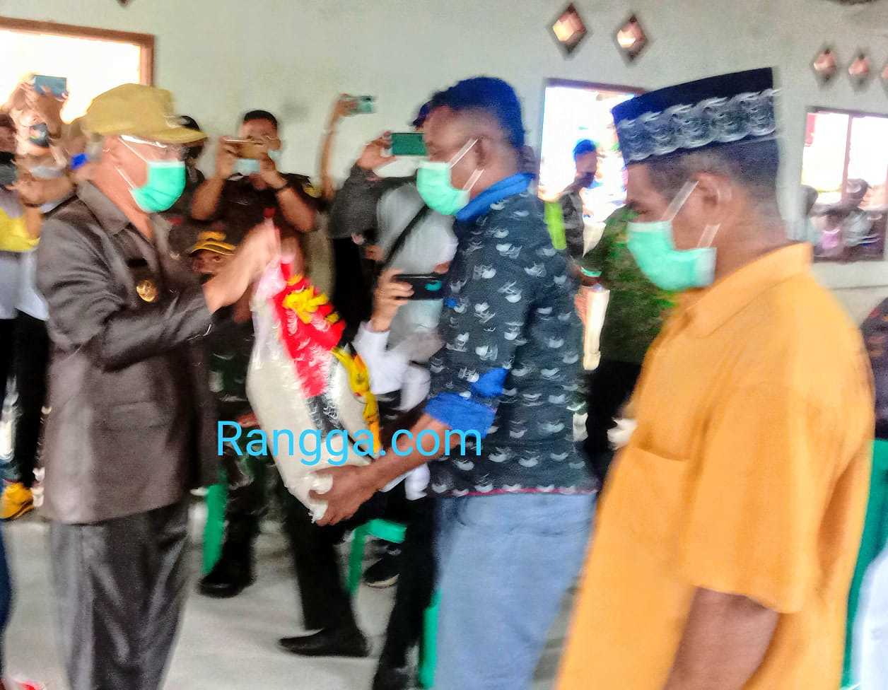 Lakukan Safari Ramadhan, Forkopimda bagi Sembako Dan Sosialisasi Covid-19