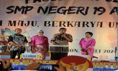 Pj. Wali Kota Buka Pergelaran Seni SMP Negeri 19 Ambon