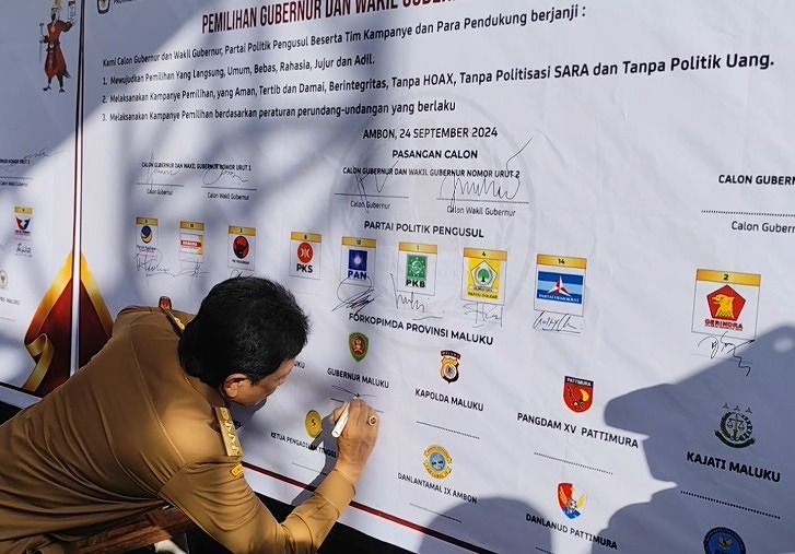 SADALI TANDATANGANI DEKLARASI KAMPANYE DAMAI PILGUB WAGUB MALUKU TAHUN 2024