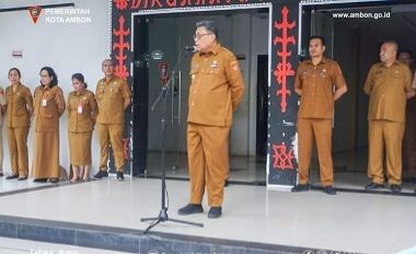 Pj Walikota Ambon Minta ASN tingkatkan Kinerja