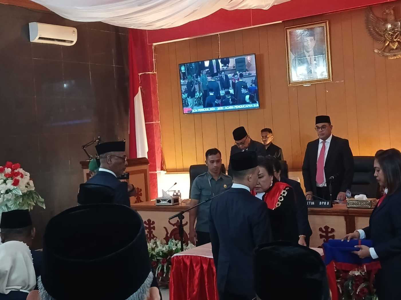 Mourets Tamaela dan Upulatu Nikijuluw jadi Pimpinan Sementara DPRD Ambon