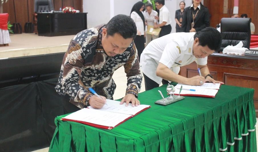 SADALI TANDATANGANI KESEPAKATAN BERSAMA DENGAN DPRD PROVINSI MALUKU