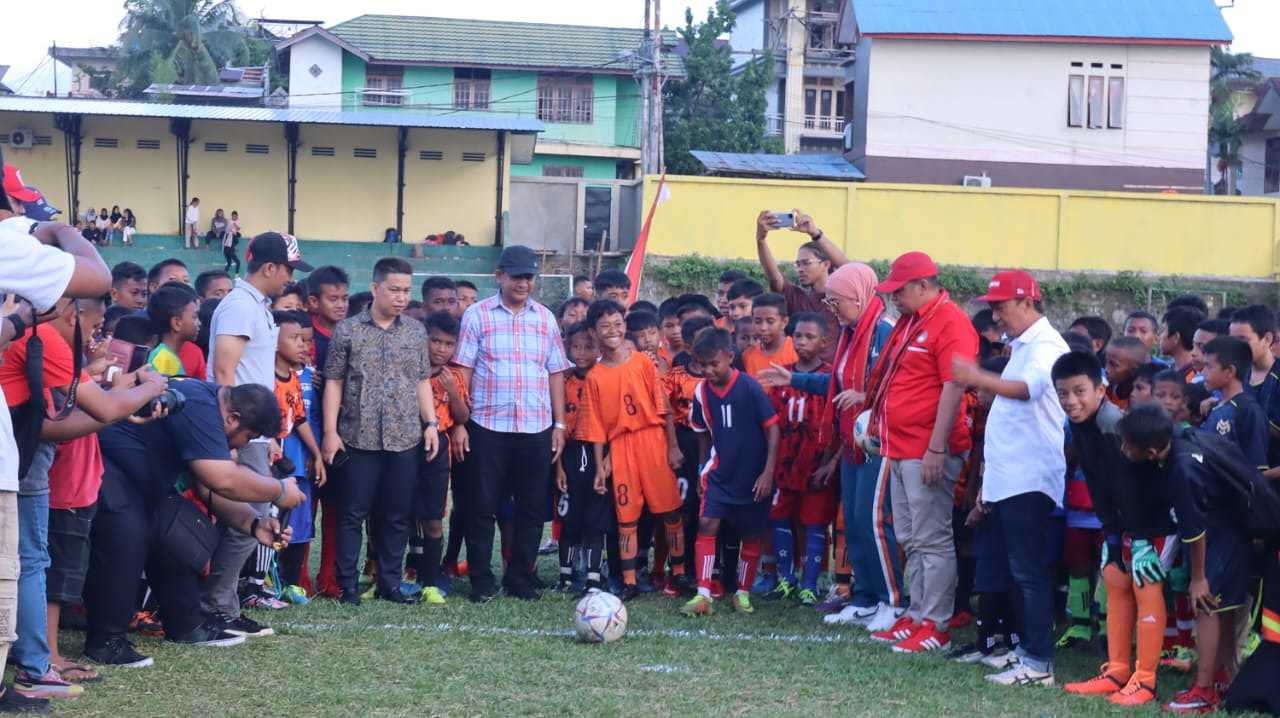 Widya Pratiwi Buka Turnamen Liga Pelajar Tingkat SD dan SMP se-Kota Ambon