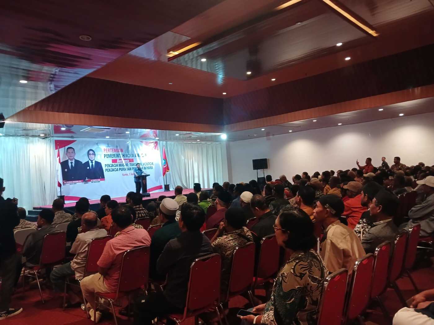 Pemkot Ambon Salurkan Insentif bagi 800 Penjaga Rumah Ibadah