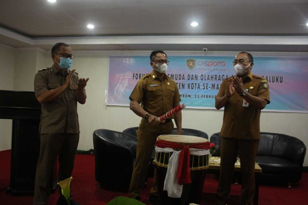 Sekda Buka Forum OPD Pemuda dan Olahraga se-Maluku