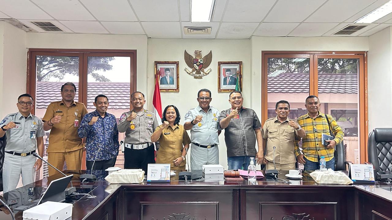 Tim Pembina SAMSAT Provinsi Maluku hadiri Rapat Pembahasan Dana Hibah di Komisi III DPRD Provinsi Maluku