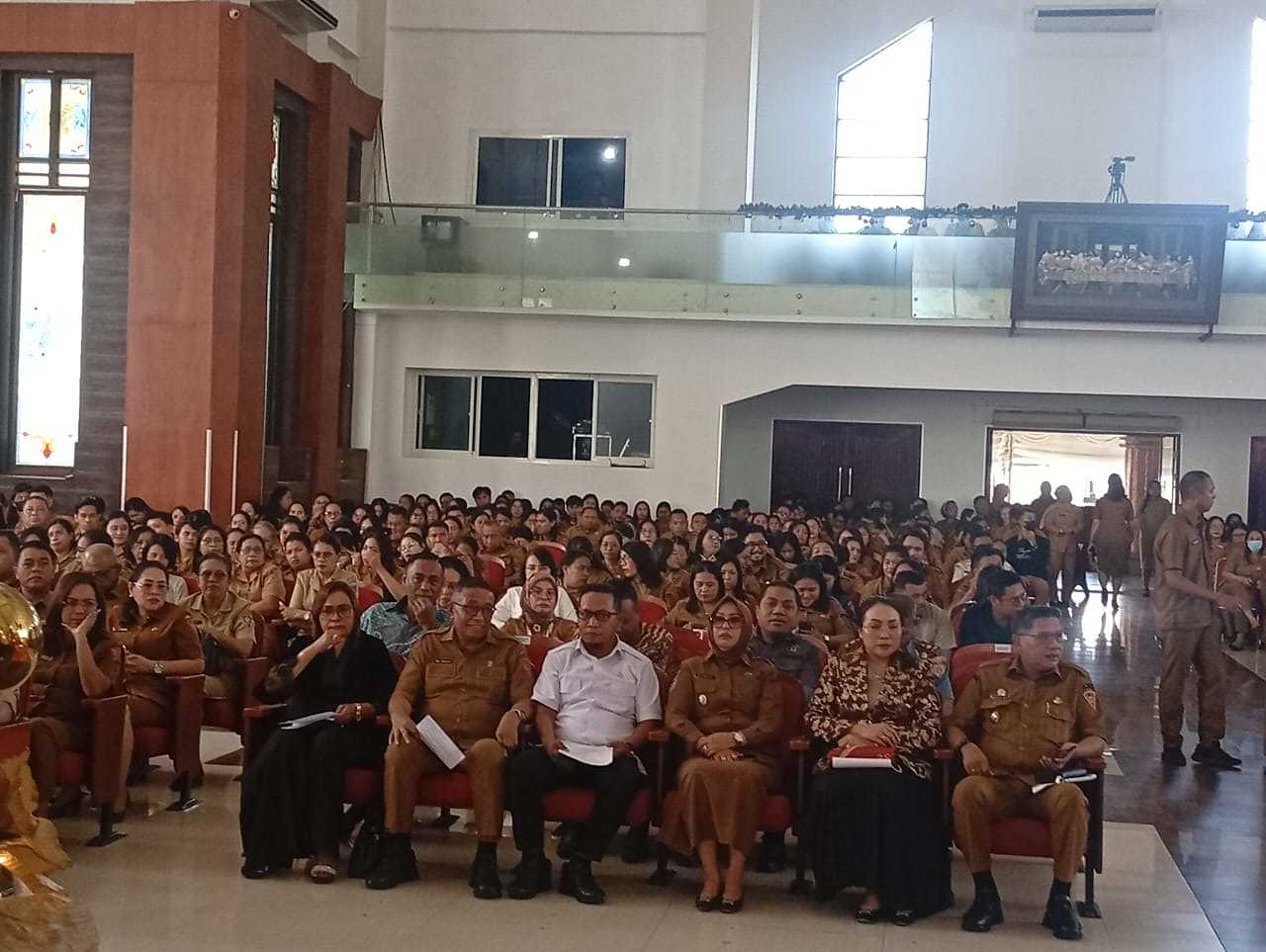 Wali Kota Ambon Ajak ASN Memaknai Perayaan Natal