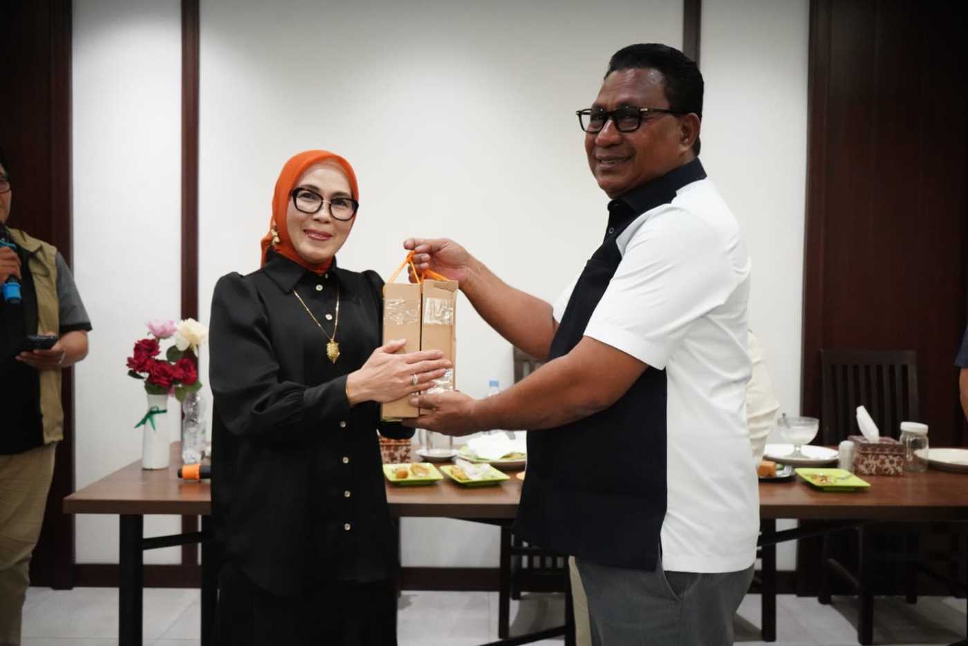Wagub Maluku Apresiasi Perjuangan Kafilah MTQ, Tegaskan Komitmen Pembinaan Generasi Qurani