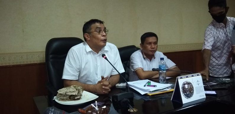 Richard Rahakbauw Legowo Lepaskan Jabatan Wakil Ketua DPRD Maluku