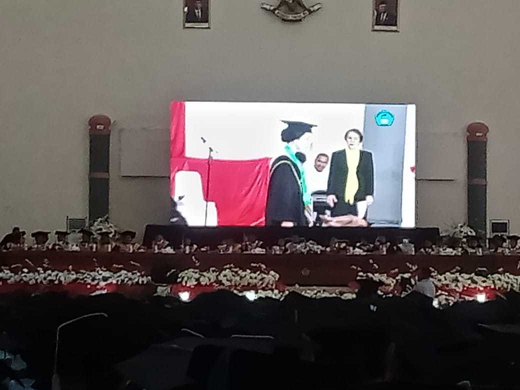 Universitas Pattimura Ambon Wisudakan 2577 lulusan 