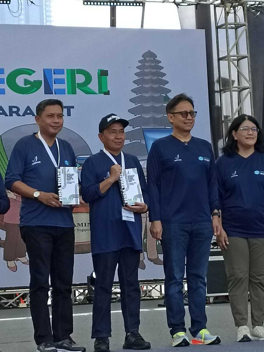 Kota Ambon Raih Penghargaan Badan POM RI