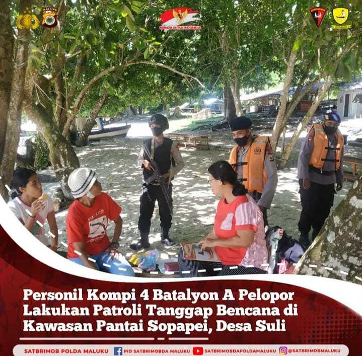 Kompi 4 Batalyon A Pelopor Lakukan Tanggap Bencana