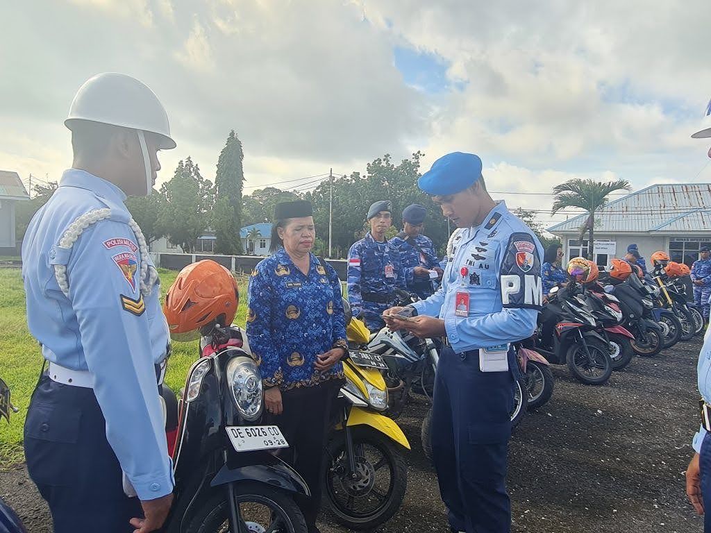 Jelang HUT Ke-78 TNI Angkatan Udara, Satpomau Lanud D. Dumatubun gelar razia Bulan Disiplin.