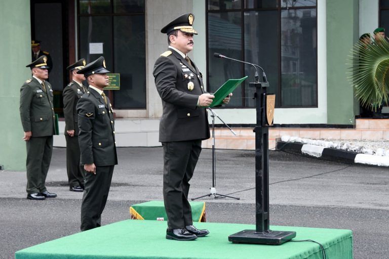 Kodam Pattimura Gelar Upacara Bendera Peringati Hari Kesaktian Pancasila 