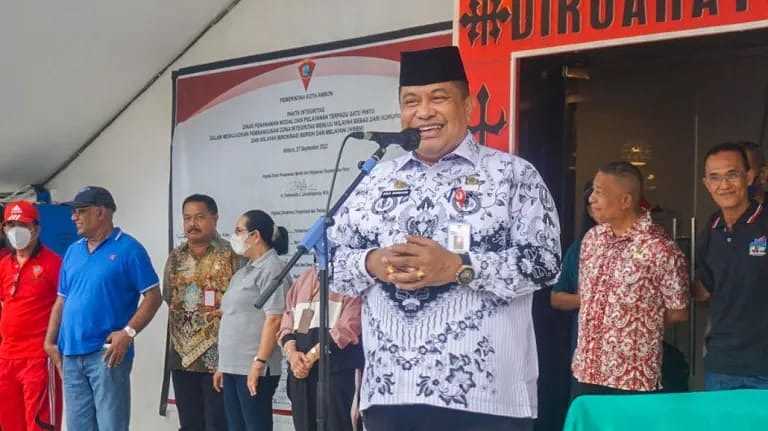 Rayakan HUT PGRI Ke-77, Sekkot: Tingkatkan Pendidikan di Ambon