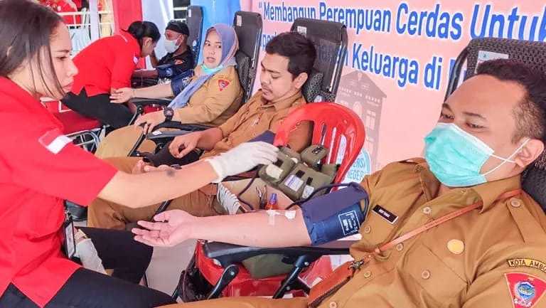 Jelang HUT, DWP Kota Ambon Gelar Donor Darah