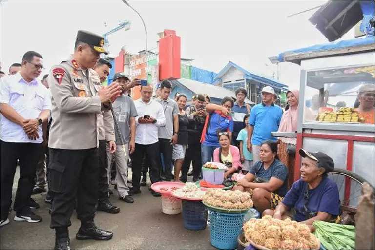 Kunjungi Pasar Mardika, Kapolda Maluku: Ini Pasar Rakyat Kecil, Jangan Ada Premanisme Lagi di Sini