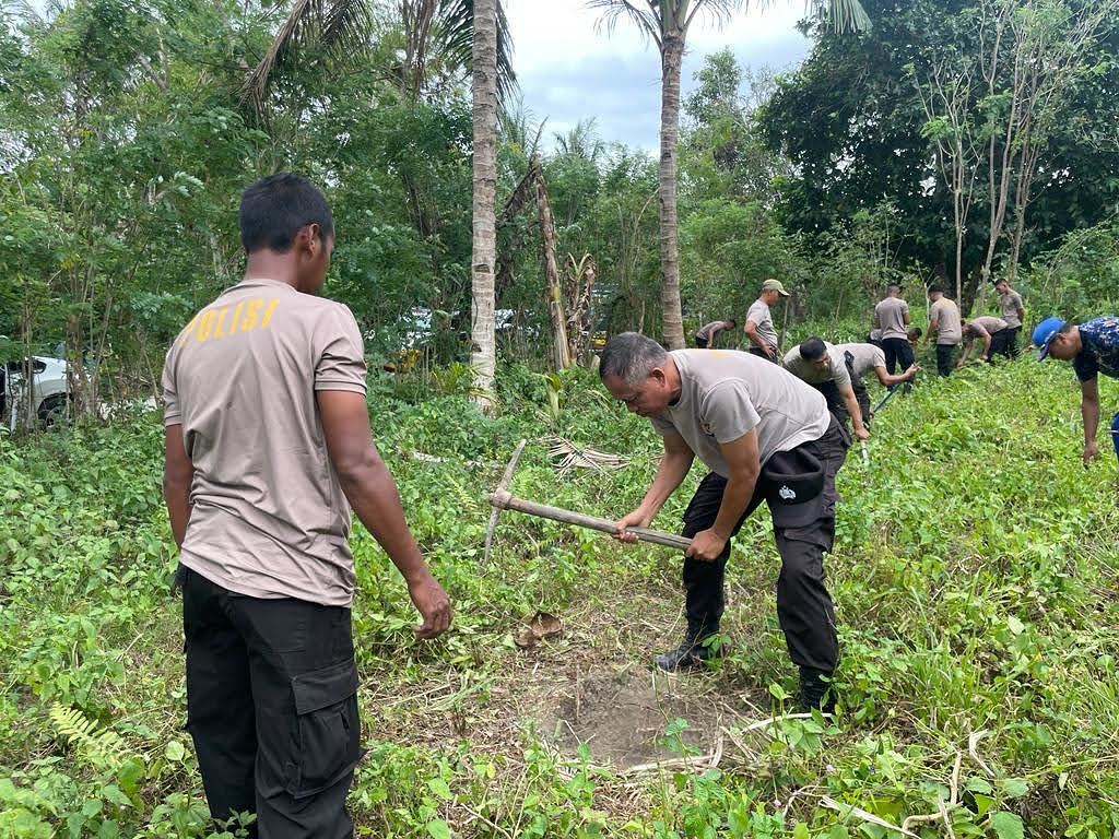 Polres SBB Bakal Tanami Ratusan Anakan Pohon Di Desa Kawa