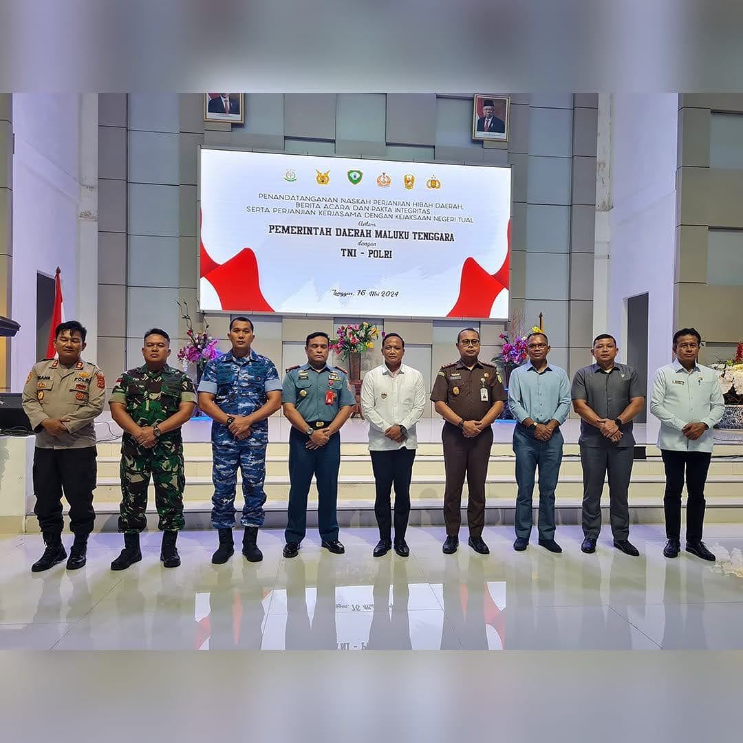 Penandatanganan Naskah Perjanjian Hibah Daerah (NPHD) antara Pemerintah Daerah Kabupaten Maluku Tenggara dan TNI/POLRI.