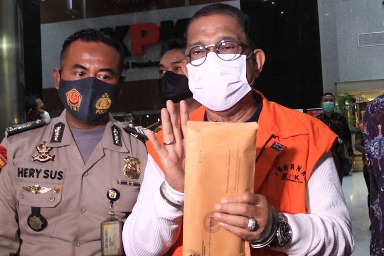 Eks Wali Kota Ambon Richard Louhenapessy Dituntut 8,6 Tahun Penjara